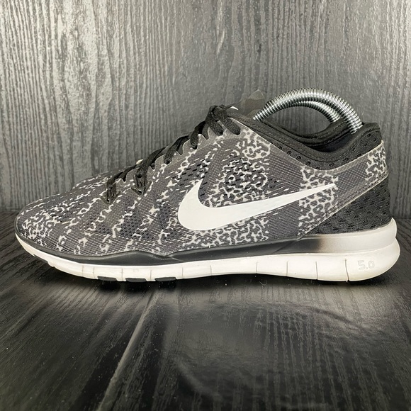 Nike FREE TR FIT 5 Women’s size 9 - Picture 4 of 10